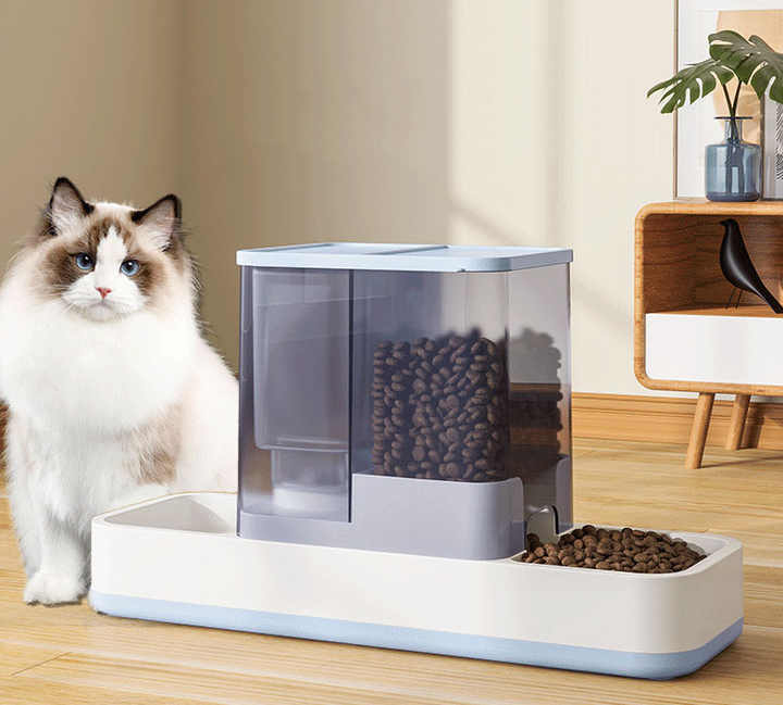 Pink 2-in-1 Automatic Pet Water and Food Dispenser - Gravity Feeder for Cats and Dogs